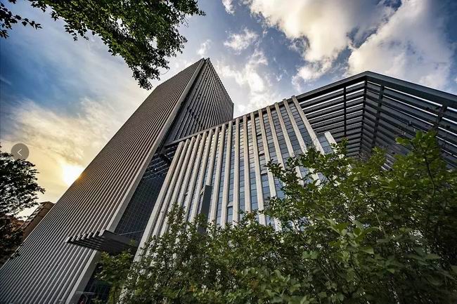 在洛阳，，，，，，，怎样选择写字楼？？？？？